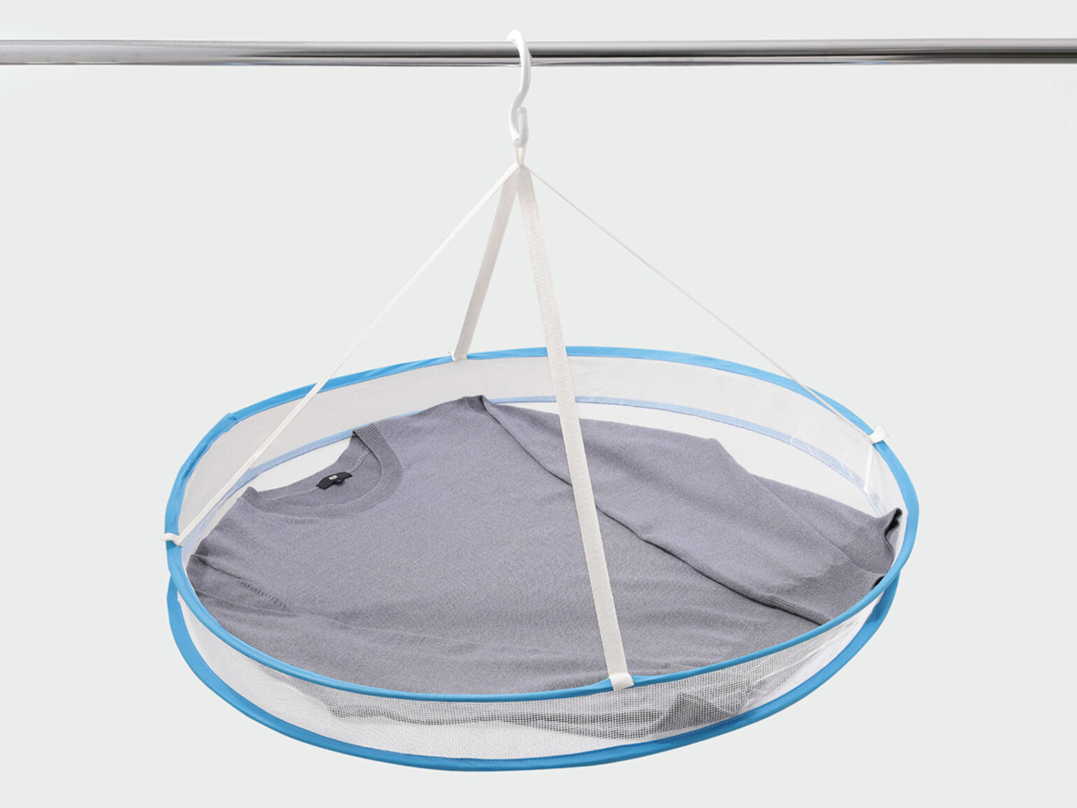 ニット・セーターの干し方:平干し用ネットのイメージ写真