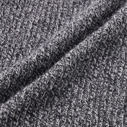 ニット・セーターの素材:動物由来のニットのイメージ写真