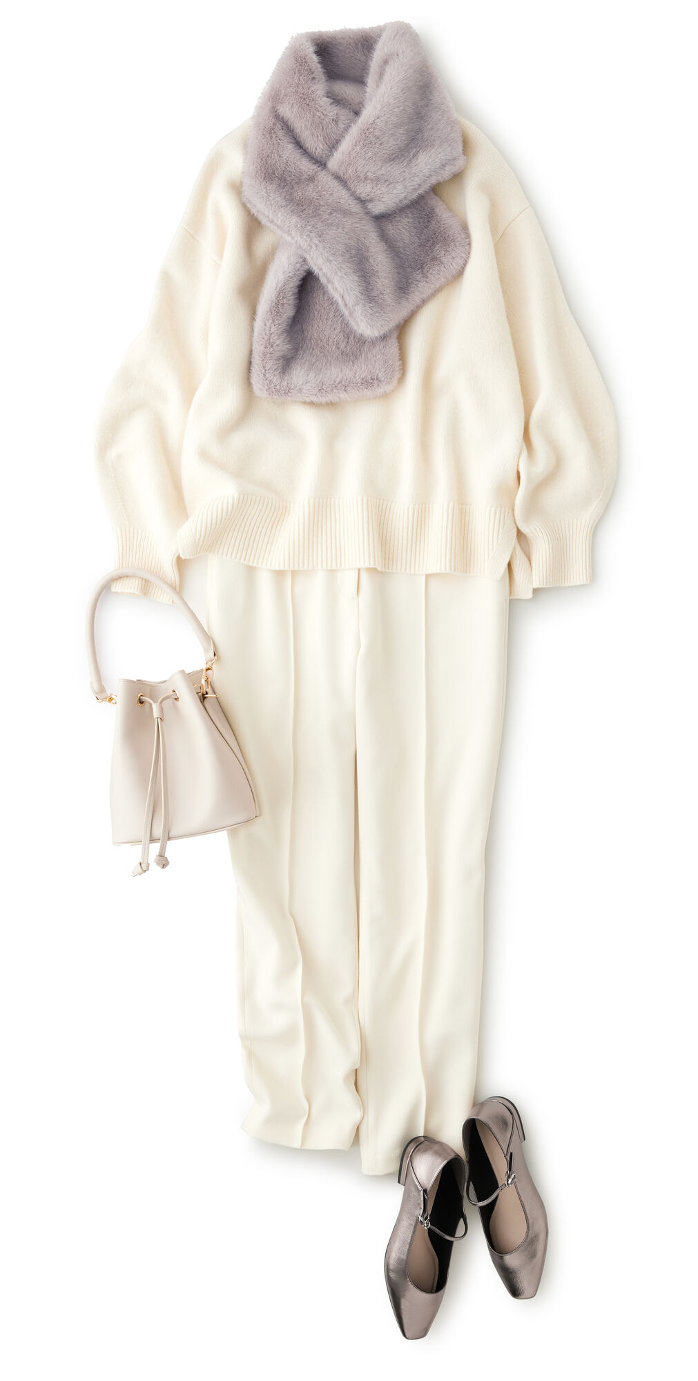 ファーアイテムで秋冬らしいオールホワイトコーデ