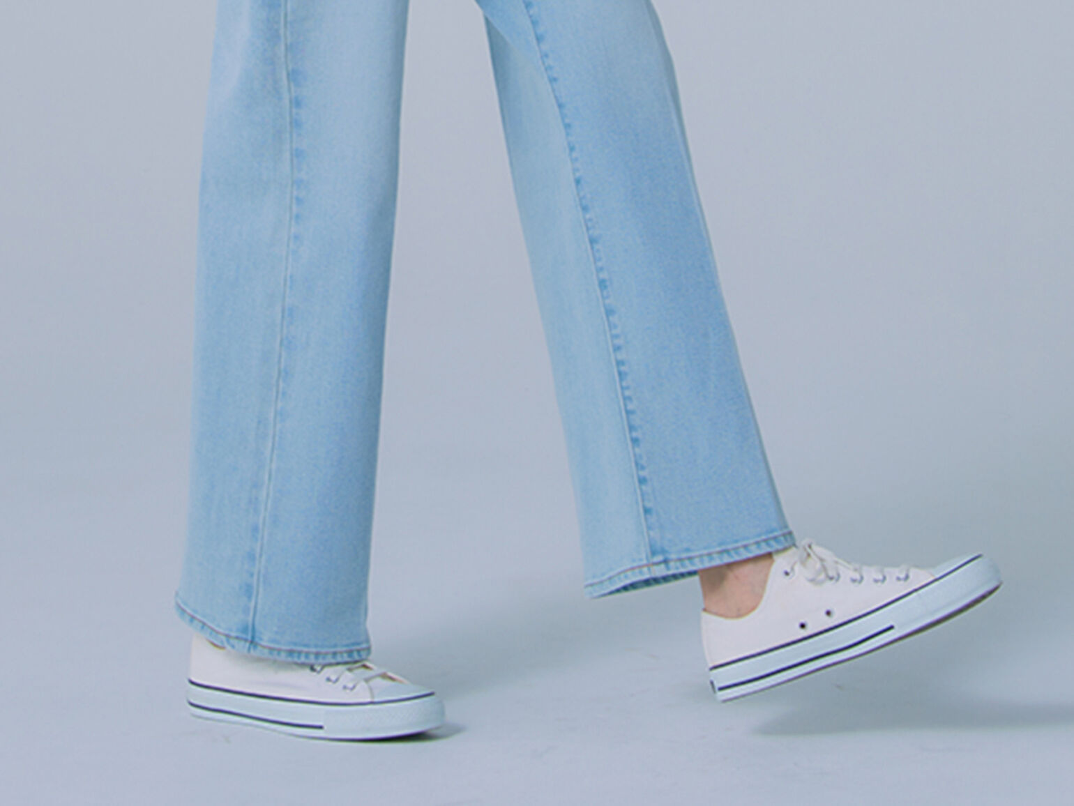 旅行に適した歩きやすいスニーカー