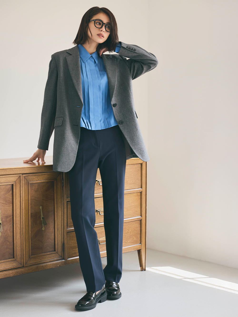 スリムストレートパンツ(シェイプリザーブ)